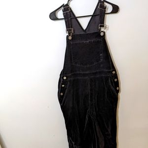 Women's vintageGAP corduroy overalls.  Black.  Size Medium.  In great condition.